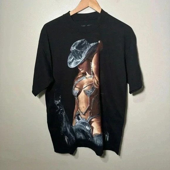 NEW limited edition Beyoncé renaissance tour tee L glitter western - Picture 2 of 5